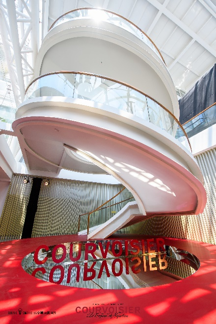 COURVOISIER馥华诗全新品牌形象耀世呈现 打造「心悦之镜」主题发布会